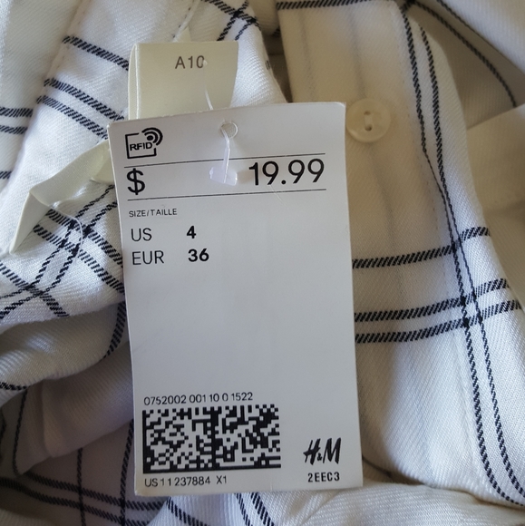 Sold! H & M plaid shirt - Picture 5 of 5